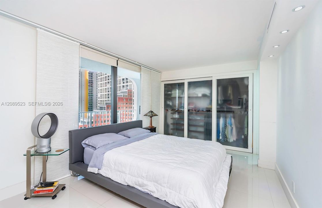 For Rent: $3,200 (1 beds, 1 baths, 602 Square Feet)