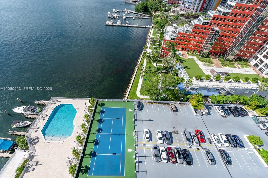 For Rent: $3,200 (1 beds, 1 baths, 602 Square Feet)