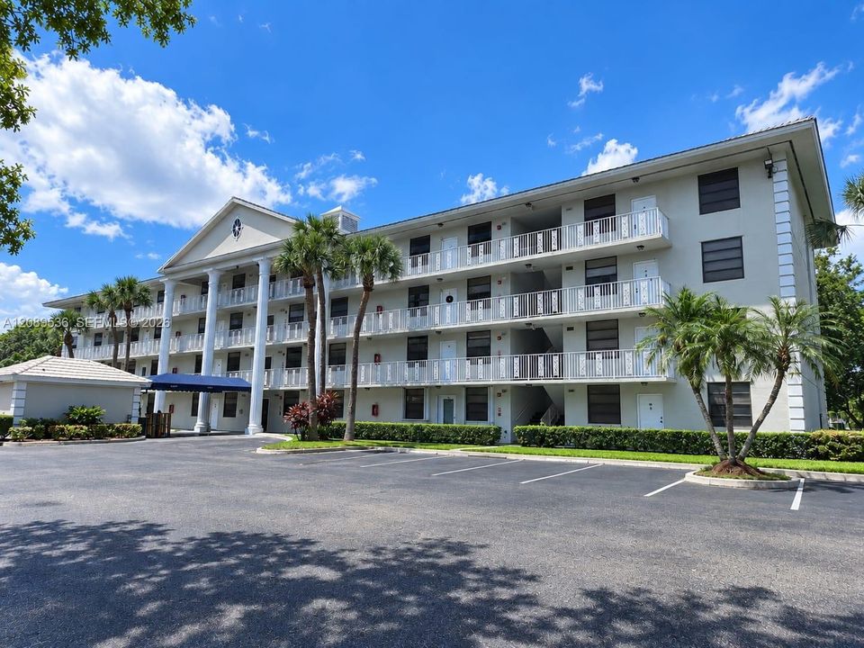 For Sale: $170,000 (2 beds, 2 baths, 1385 Square Feet)