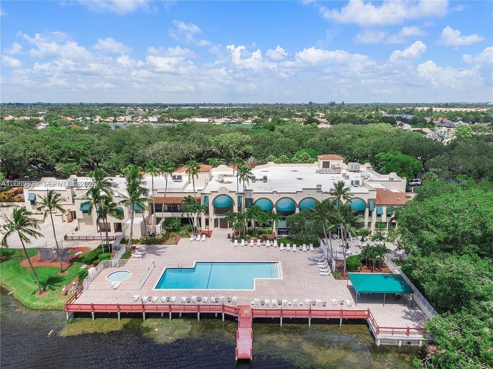 For Sale: $170,000 (2 beds, 2 baths, 1385 Square Feet)