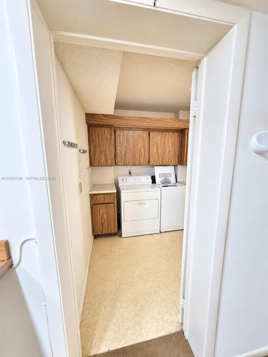 For Sale: $170,000 (2 beds, 2 baths, 1385 Square Feet)