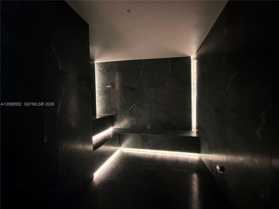 For Rent: $6,500 (1 beds, 2 baths, 1216 Square Feet)