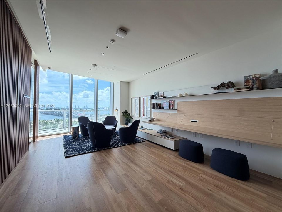 For Rent: $6,500 (1 beds, 2 baths, 1216 Square Feet)
