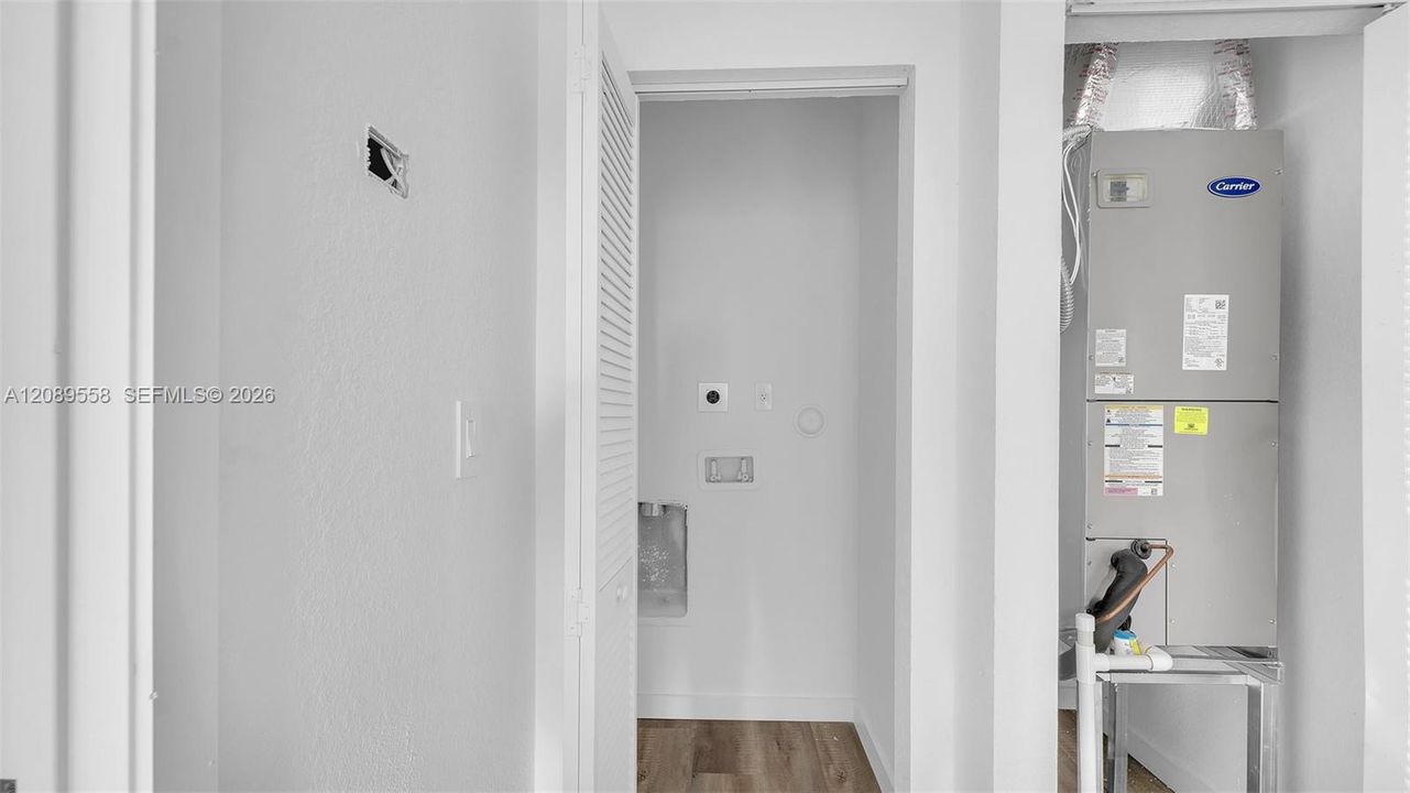 For Rent: $2,300 (3 beds, 2 baths, 2100 Square Feet)