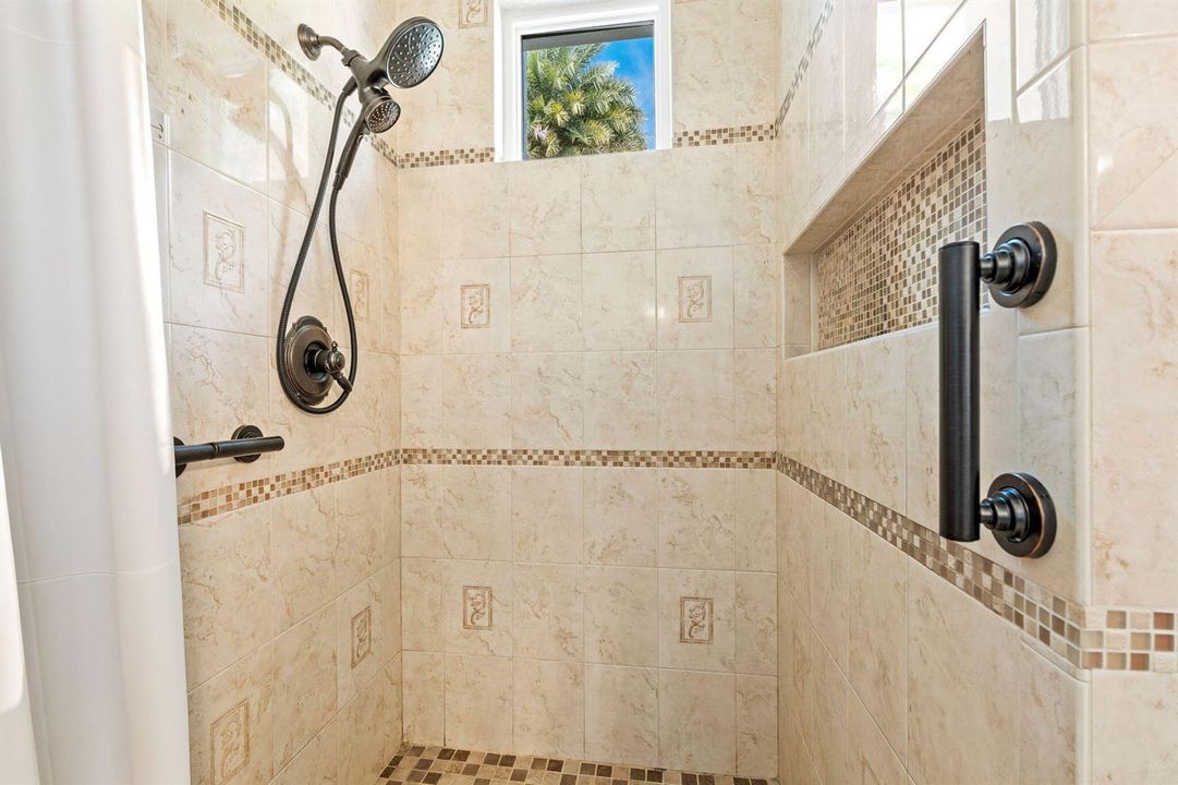 21-web-or-mls-DSC04704