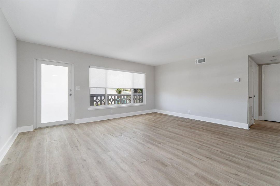112-624SouthwindCir-NorthPalmBeach-SMALL