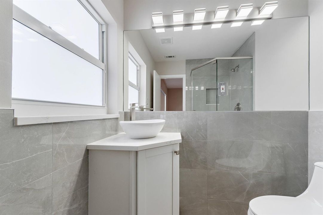 121-624SouthwindCir-NorthPalmBeach-SMALL