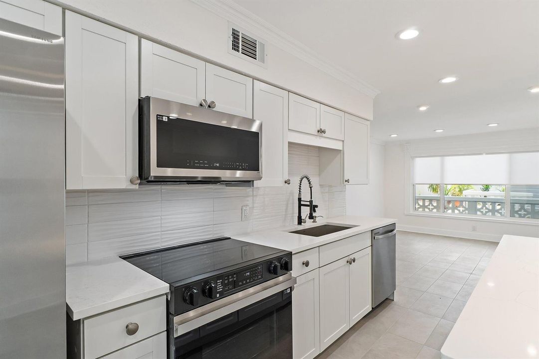 076-624SouthwindCir-NorthPalmBeach-SMALL