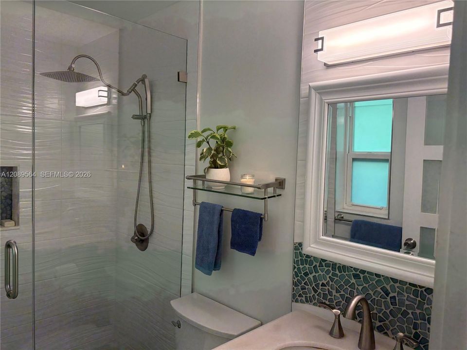 En Venta: $1,075,000 (3 camas, 2 baños, 1338 Pies cuadrados)