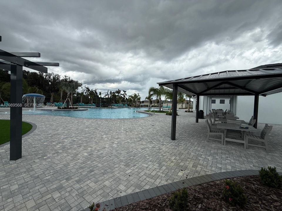 For Rent: $2,300 (3 beds, 2 baths, 2234 Square Feet)