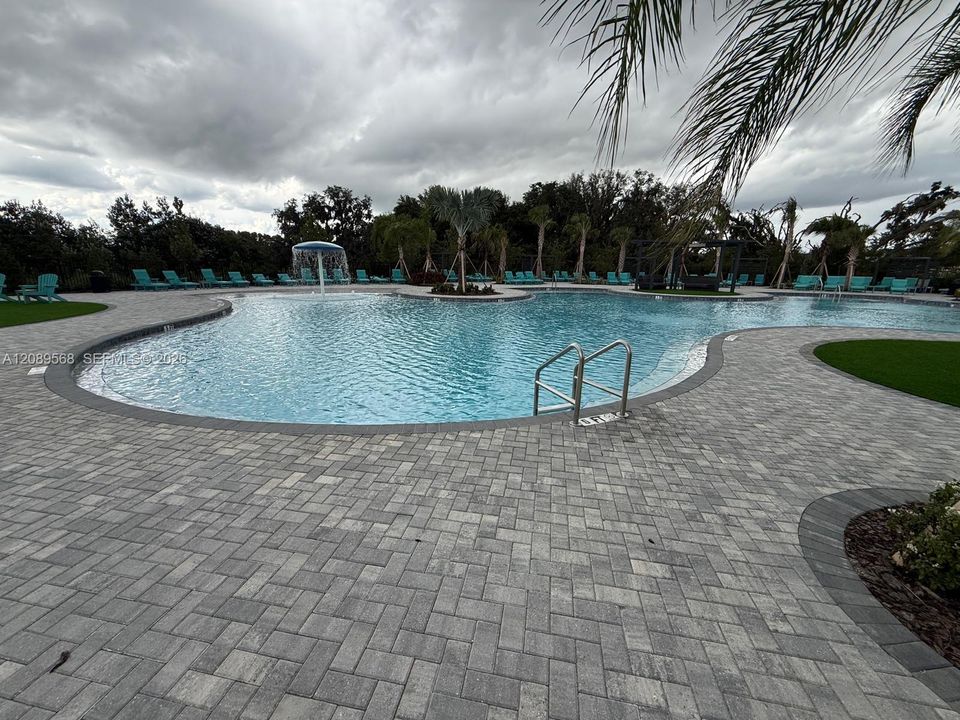 For Rent: $2,300 (3 beds, 2 baths, 2234 Square Feet)