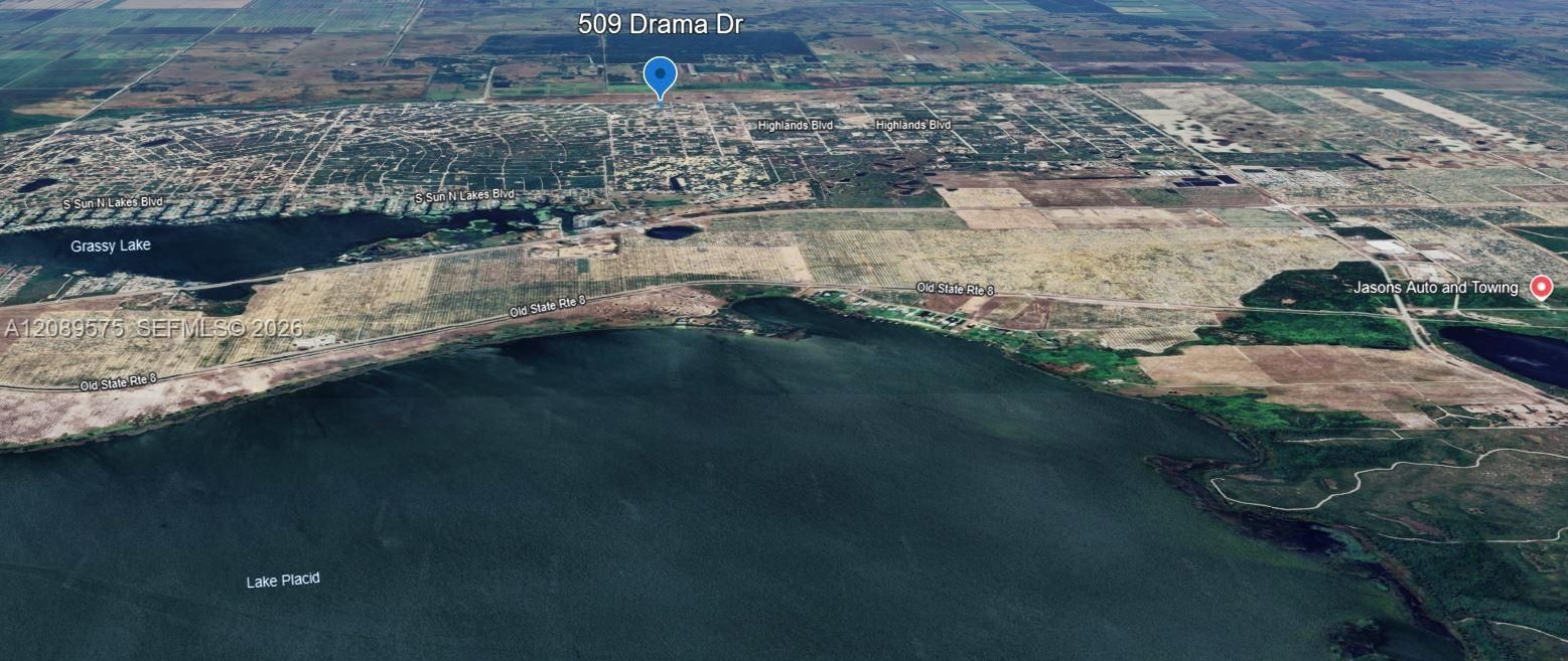 На продажу: $19,900 (0.27 acres)