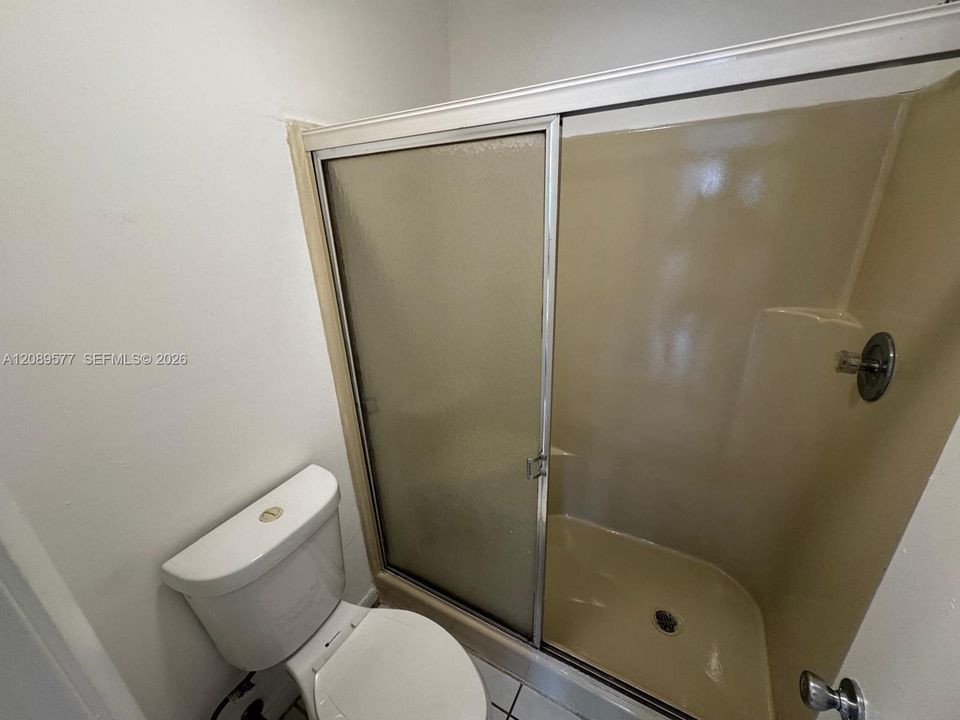 В аренду: $2,850 (4 спален, 2 ванн, 1605 Квадратных фут)