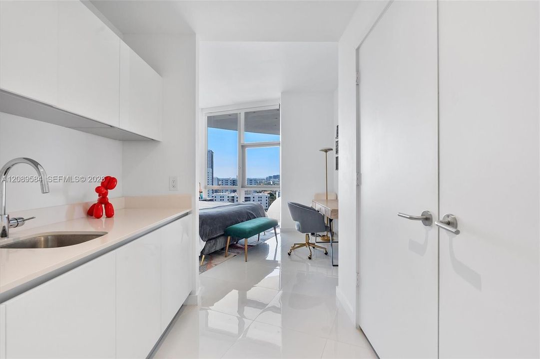 For Sale: $1,340,000 (3 beds, 4 baths, 2165 Square Feet)
