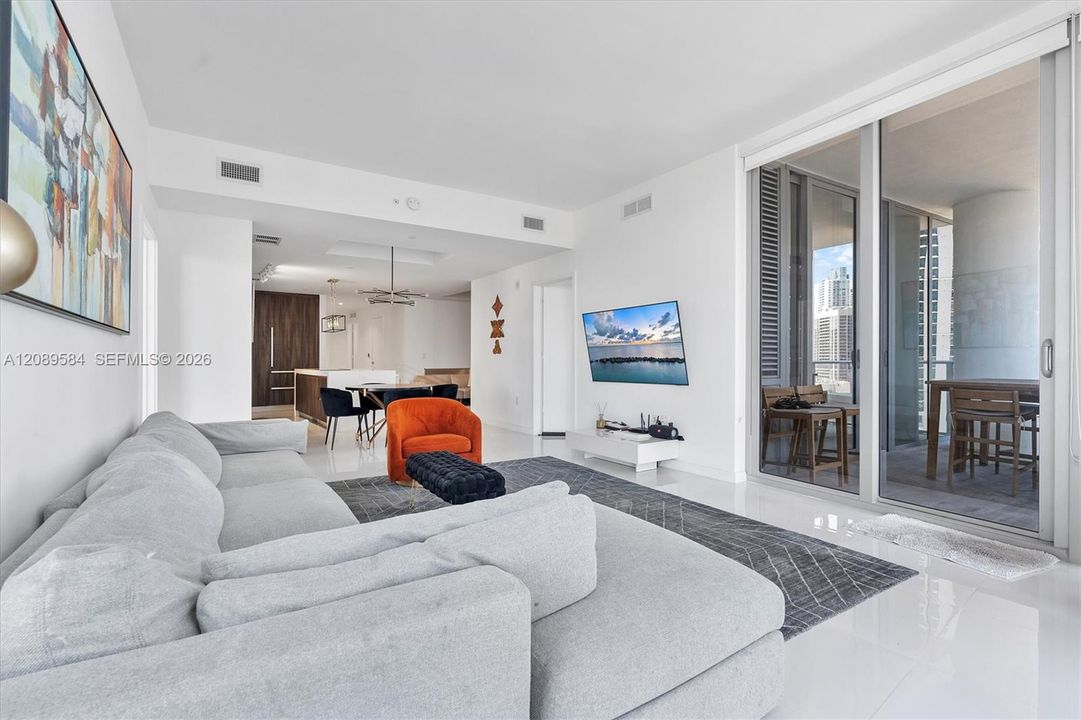 For Sale: $1,340,000 (3 beds, 4 baths, 2165 Square Feet)
