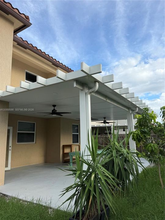 For Rent: $4,500 (5 beds, 3 baths, 3294 Square Feet)