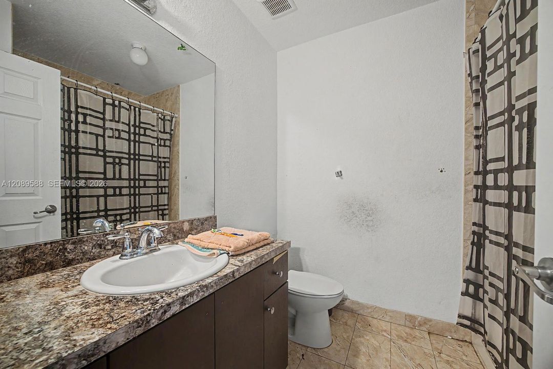 En Venta: $394,000 (3 camas, 2 baños, 1540 Pies cuadrados)