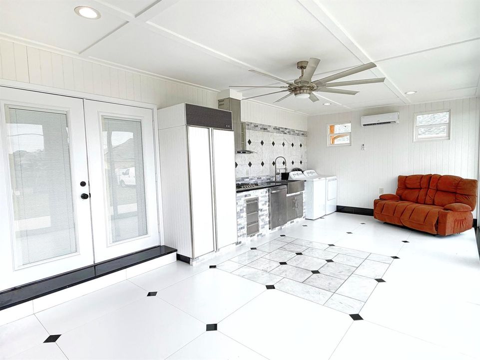 Covered / Air Conditioned Patio