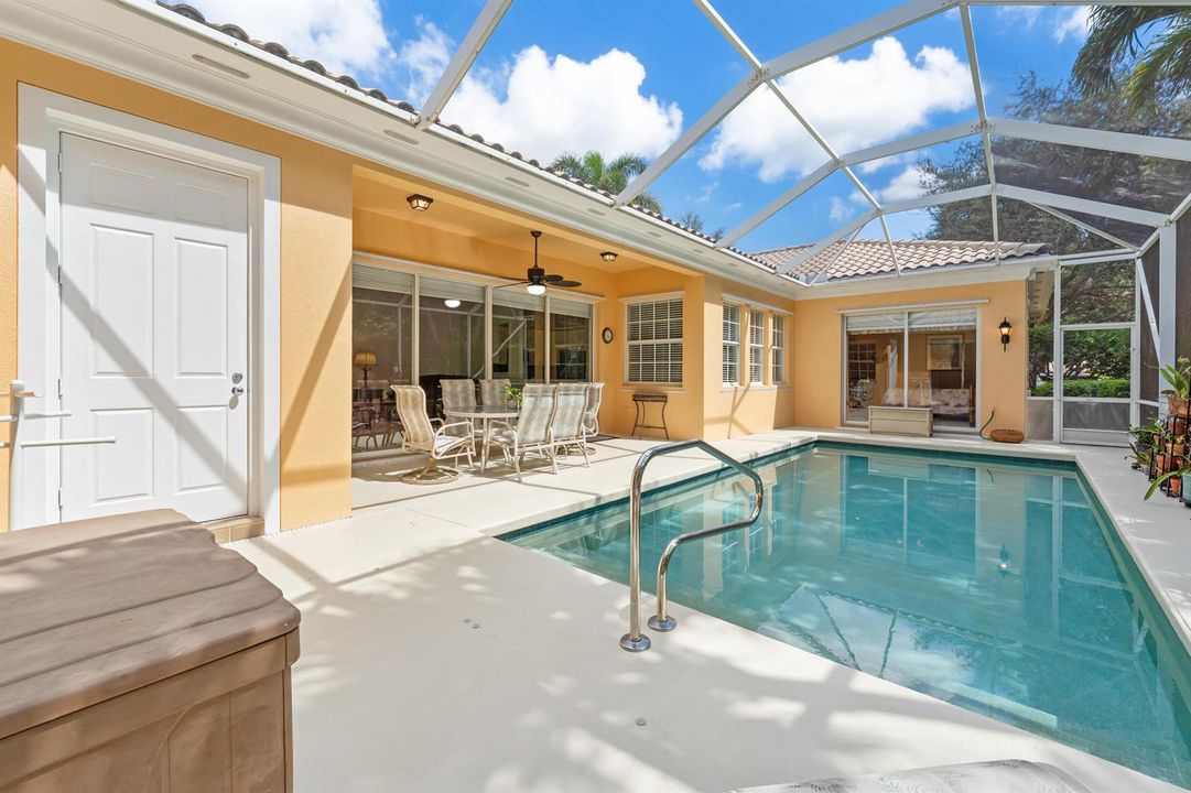Screened in Pool