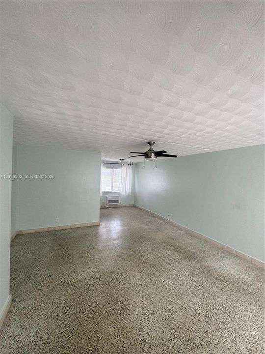 В аренду: $1,395 (1 спален, 1 ванн, 450 Квадратных фут)