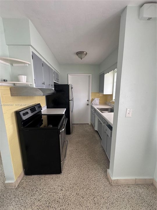 В аренду: $1,395 (1 спален, 1 ванн, 450 Квадратных фут)