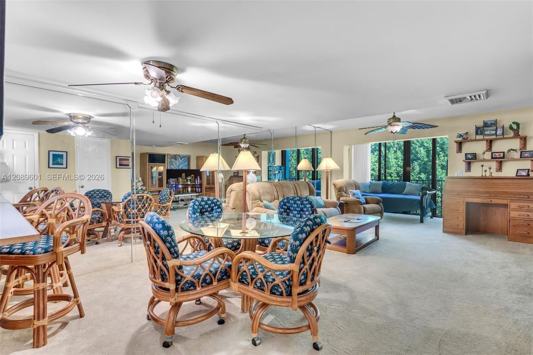 For Rent: $2,800 (2 beds, 1 baths, 981 Square Feet)