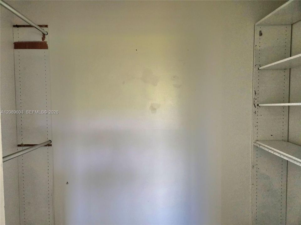 En Venta: $296,800 (2 camas, 2 baños, 1099 Pies cuadrados)