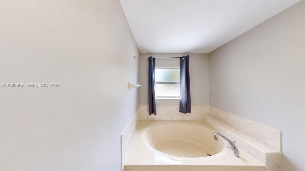 En Venta: $455,000 (3 camas, 2 baños, 1705 Pies cuadrados)