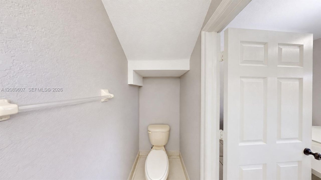 En Venta: $455,000 (3 camas, 2 baños, 1705 Pies cuadrados)