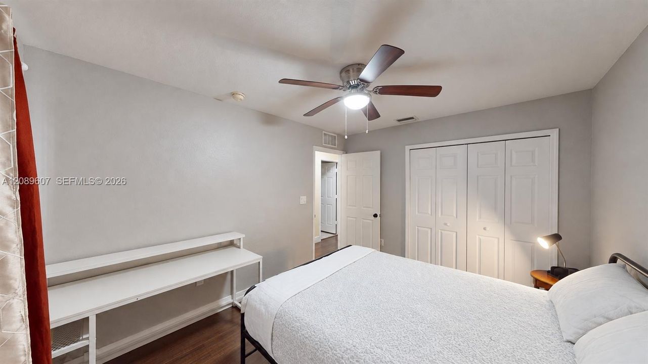 En Venta: $455,000 (3 camas, 2 baños, 1705 Pies cuadrados)