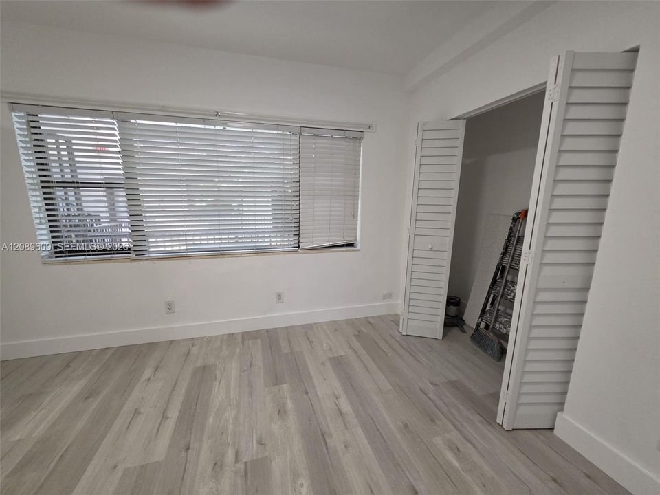 For Rent: $2,100 (1 beds, 1 baths, 649 Square Feet)