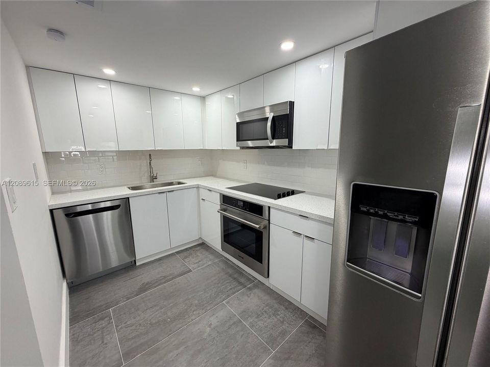 В аренду: $2,200 (1 спален, 1 ванн, 922 Квадратных фут)