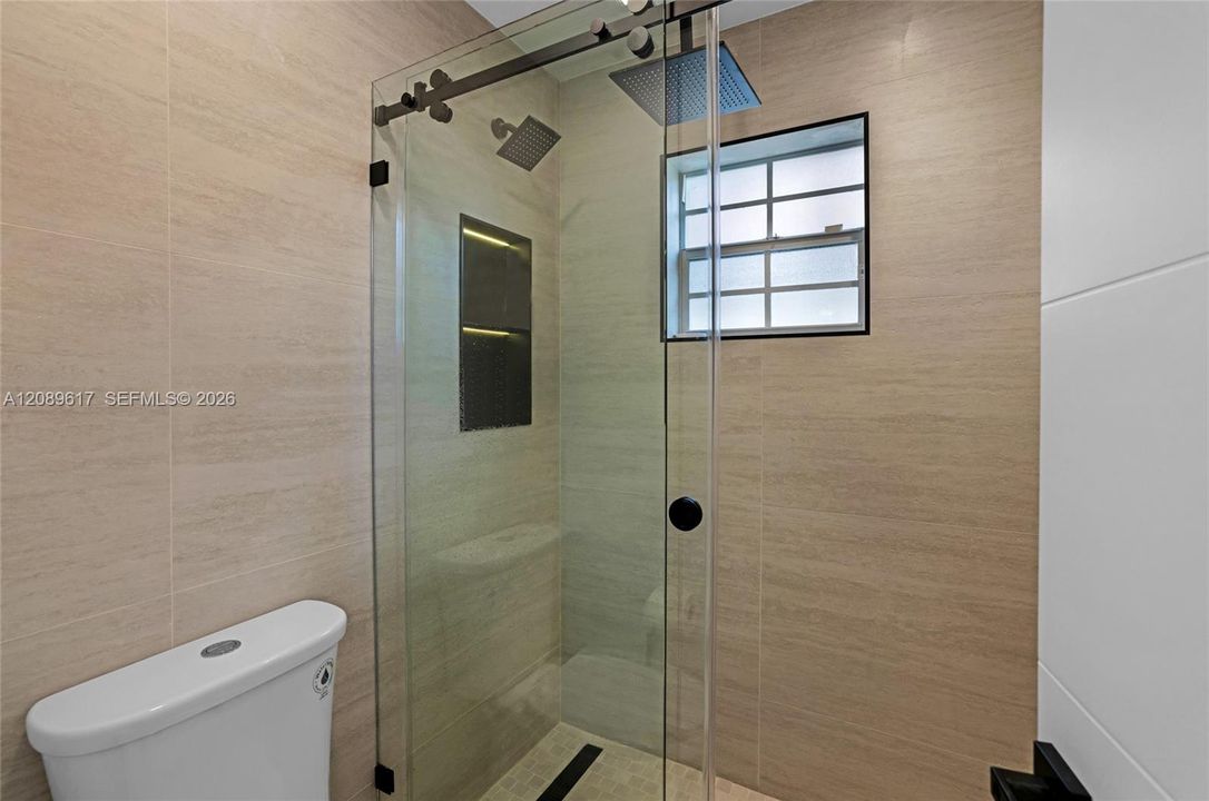 На продажу: $915,000 (3 спален, 2 ванн, 1669 Квадратных фут)