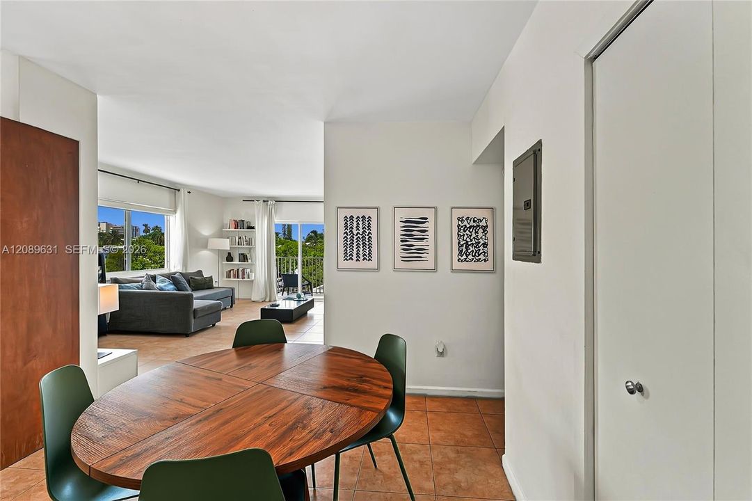 En Venta: $295,000 (1 camas, 1 baños, 685 Pies cuadrados)