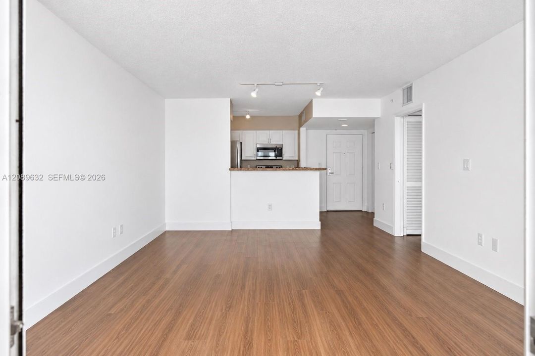 En Renta: $3,250 (1 camas, 1 baños, 760 Pies cuadrados)