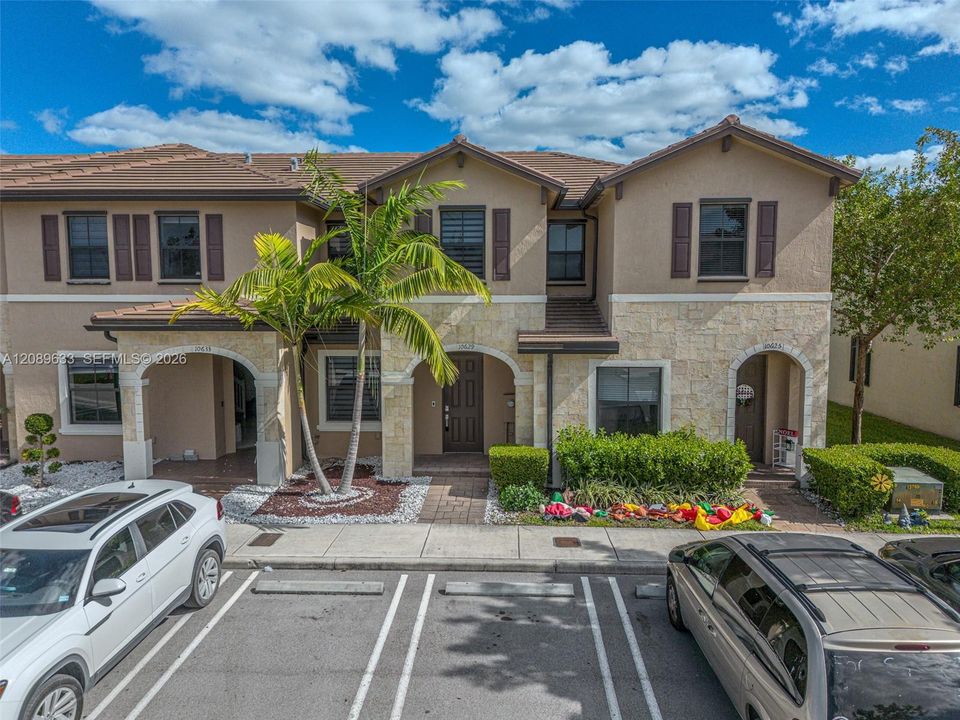 En Venta: $479,900 (3 camas, 2 baños, 1412 Pies cuadrados)