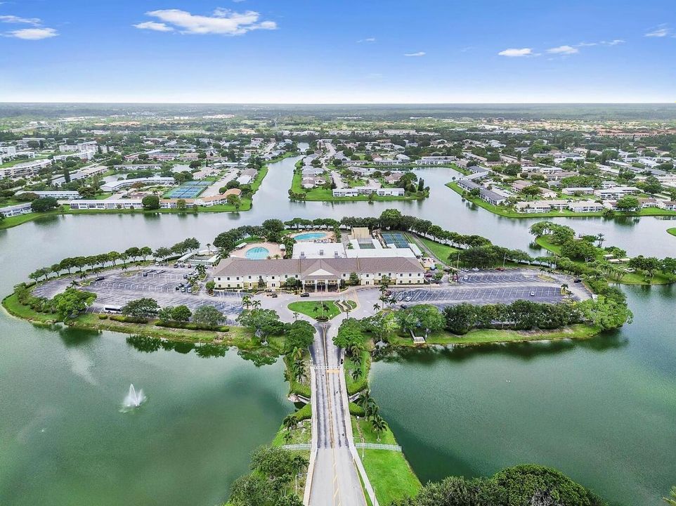 Expansive Amenities