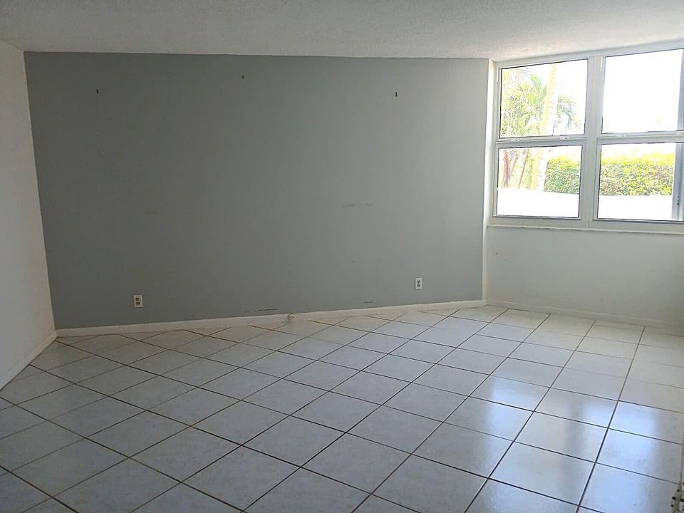 Bedroom Empty