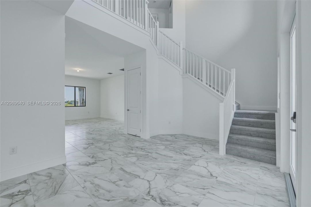 For Rent: $10,000 (5 beds, 5 baths, 5377 Square Feet)