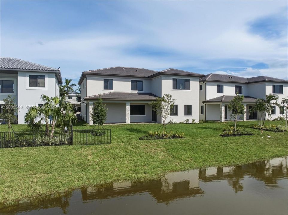 For Rent: $10,000 (5 beds, 5 baths, 5377 Square Feet)