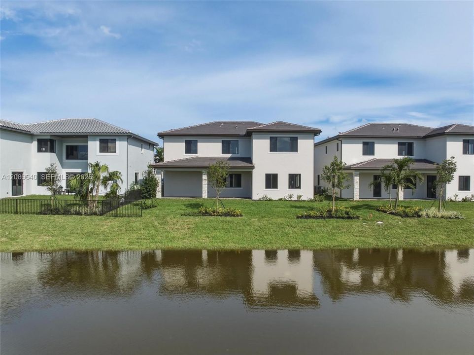 For Rent: $10,000 (5 beds, 5 baths, 5377 Square Feet)