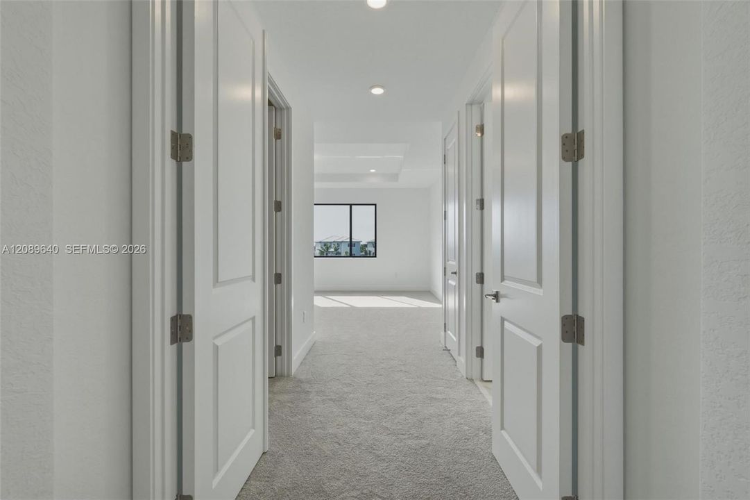 For Rent: $10,000 (5 beds, 5 baths, 5377 Square Feet)