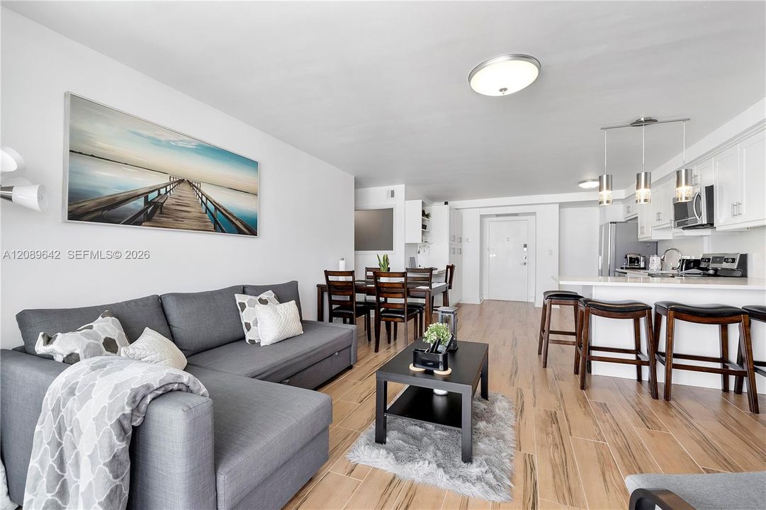 En Venta: $495,000 (1 camas, 1 baños, 917 Pies cuadrados)