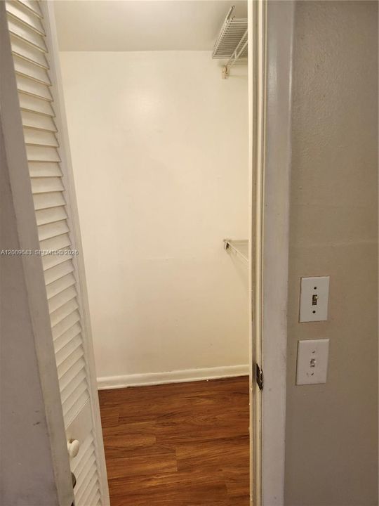 En Renta: $1,900 (2 camas, 2 baños, 890 Pies cuadrados)