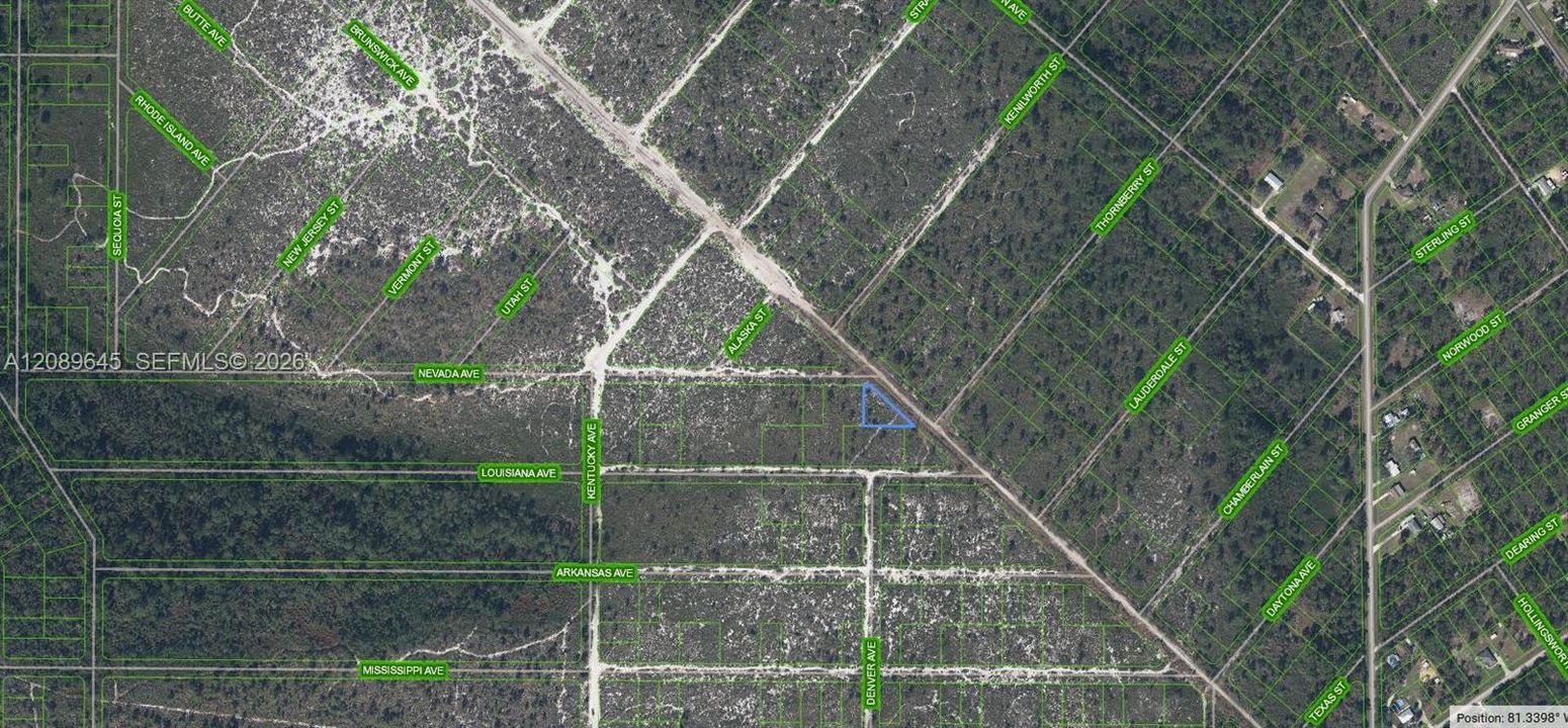 En Venta: $12,900 (0.39 acres)