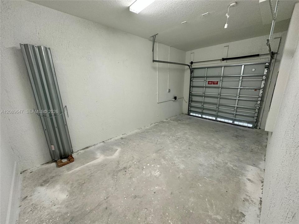 En Renta: $2,550 (3 camas, 2 baños, 1331 Pies cuadrados)