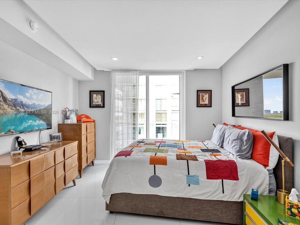 For Sale: $899,000 (3 beds, 2 baths, 1458 Square Feet)