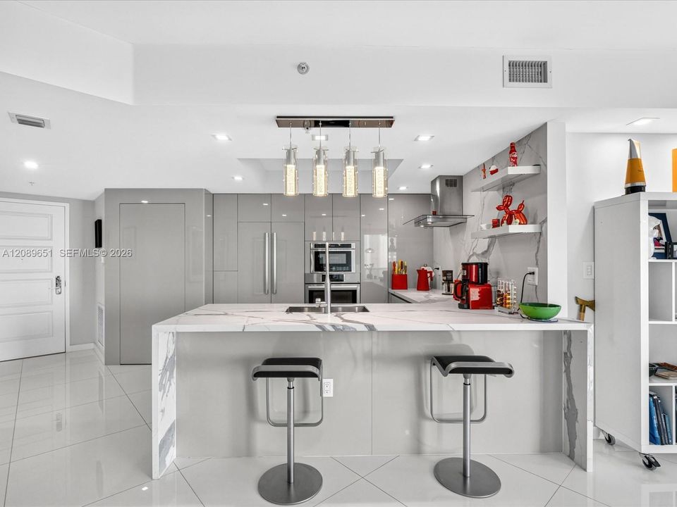 For Sale: $899,000 (3 beds, 2 baths, 1458 Square Feet)