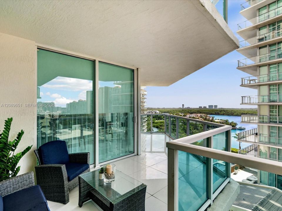 For Sale: $899,000 (3 beds, 2 baths, 1458 Square Feet)