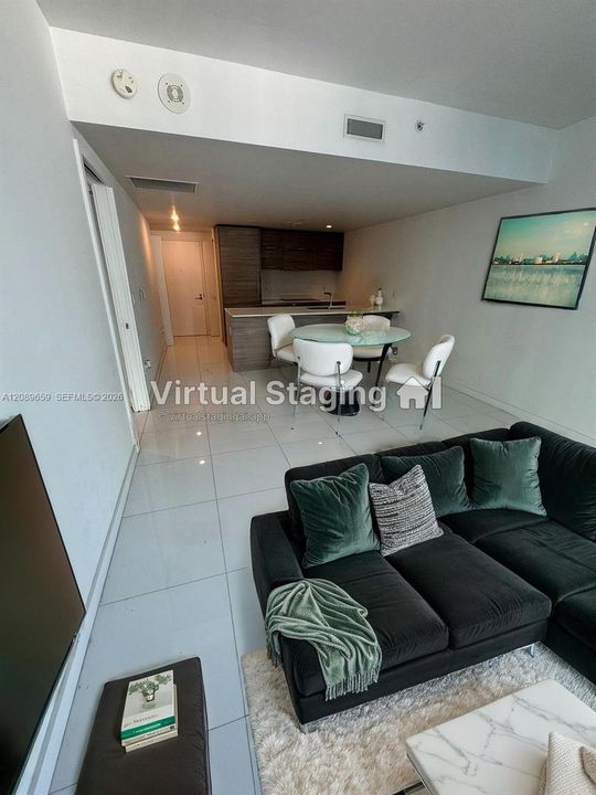 En Venta: $699,900 (2 camas, 2 baños, 868 Pies cuadrados)